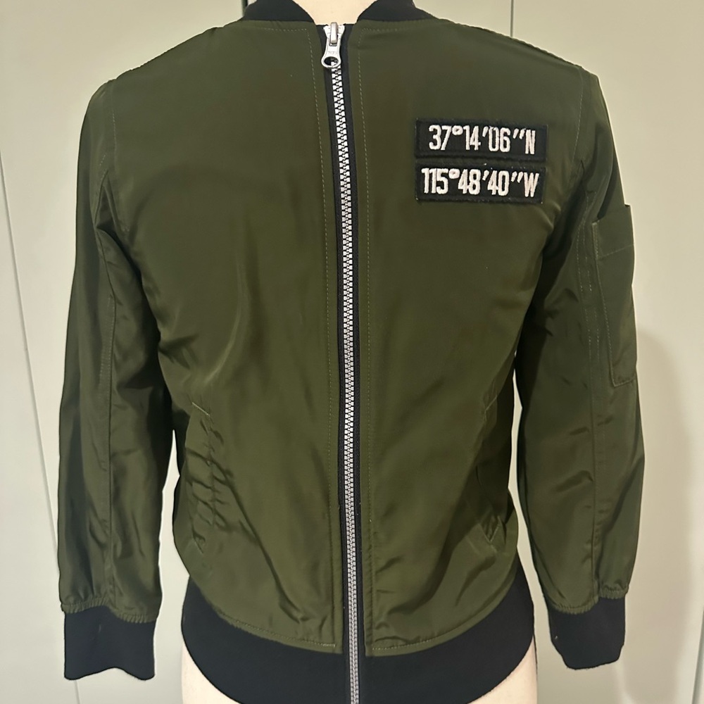 WONDER NATION Size M8 (Boys) Green & Black Zip-Up Cuffed Bomber Jacket w/ Pocket